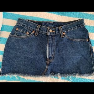 Vintage Levi’s cut off denim mini skirt